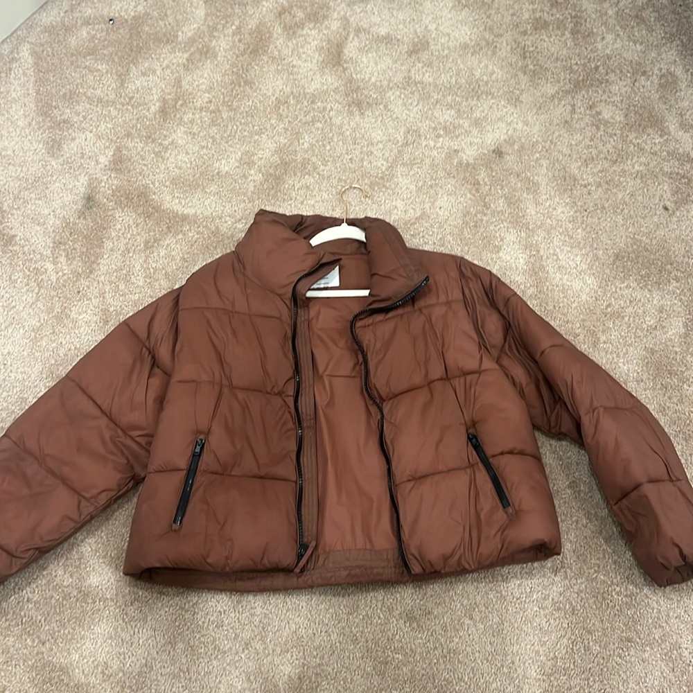 XS kinda oversized puffer jacket
